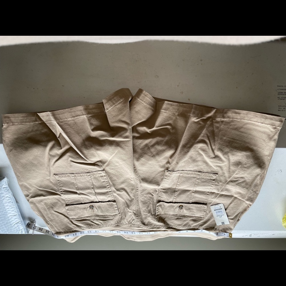 COPY - NWT Terra & Sky khaki shorts 2X